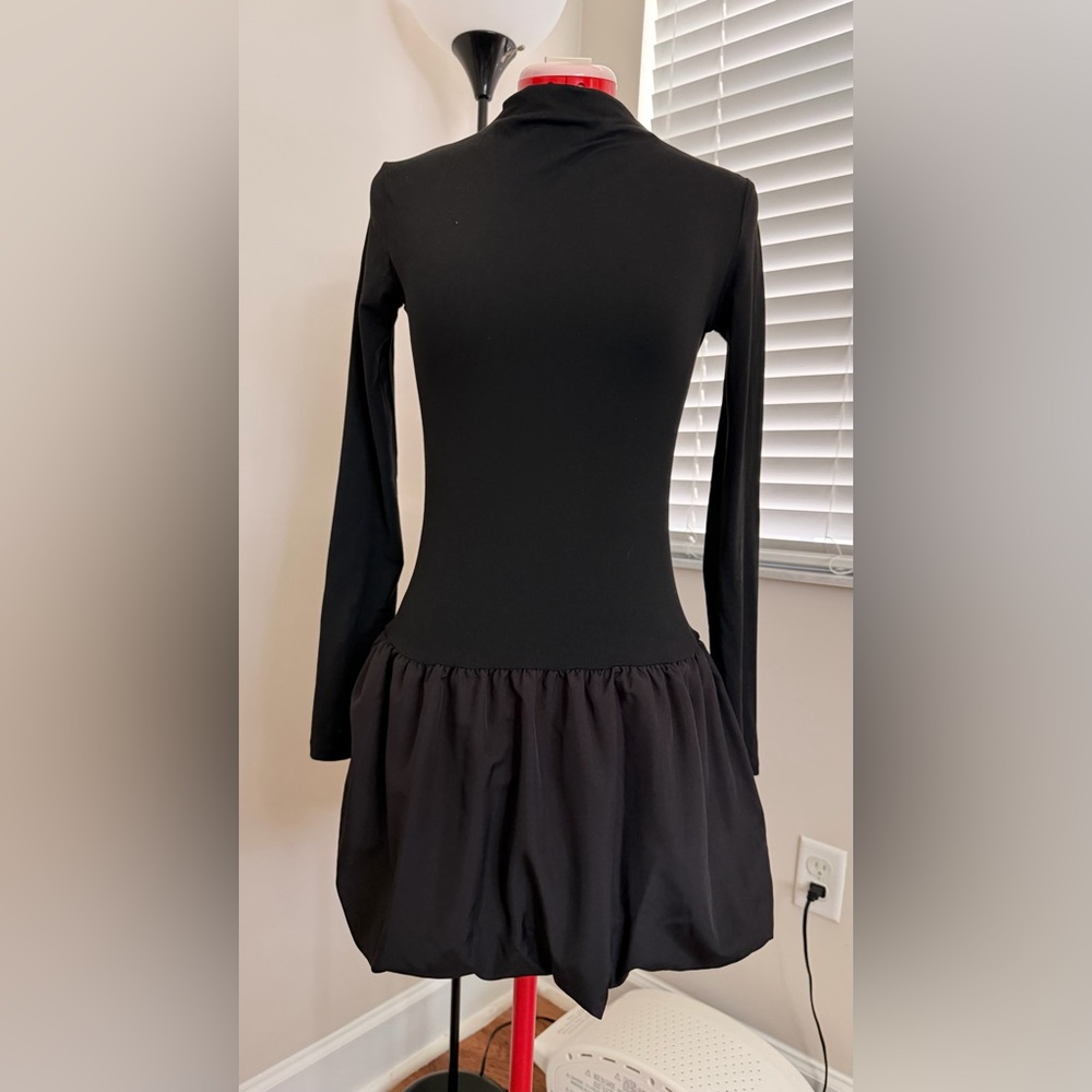 Elegant Black Long Sleeve Dress